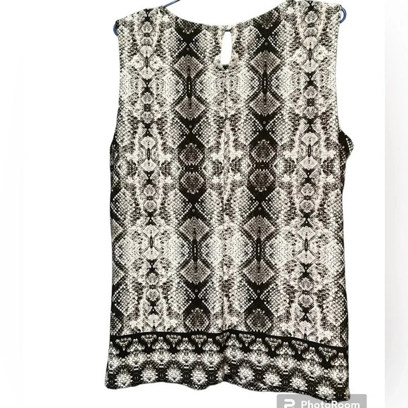 Calvin Klein, CK, sleeveless top, size large (L), snake print style. NWOT - Picture 2 of 6